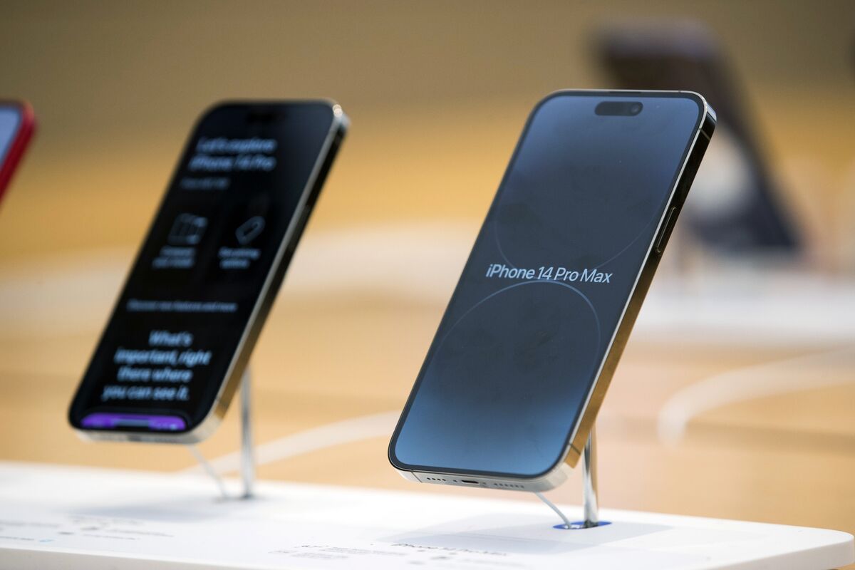 As it expands its EV push, iPhone manufacturer Hon Hai anticipates flat 2023.