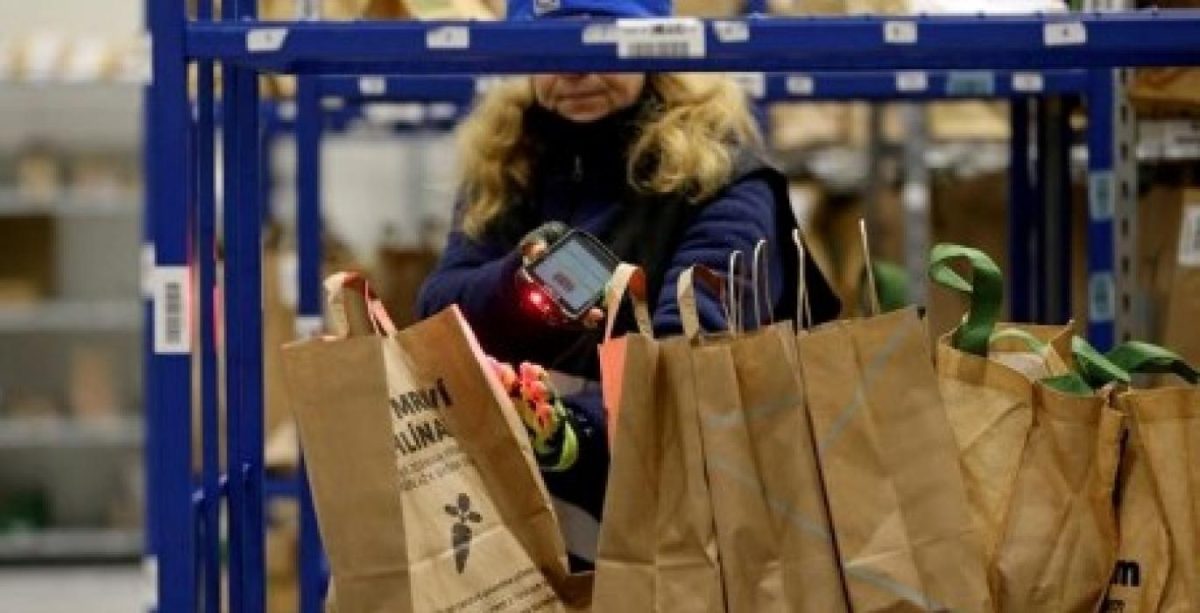 outside-their-local-market,-focus-czech-internet-grocers-look-east-and-west