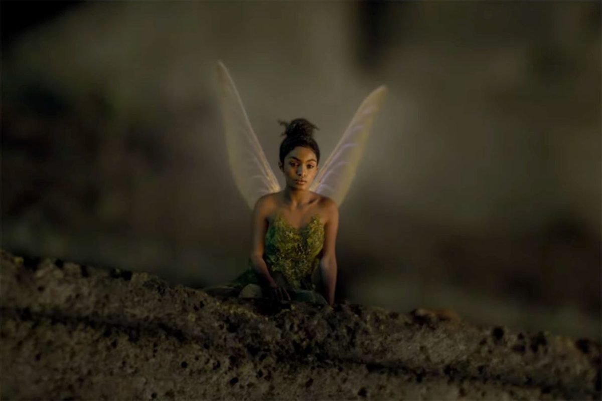 the-“peter-pan-&-wendy”-trailer-features-jude-law-as-captain-hook-and-yara-shahidi-as-tinkerbell