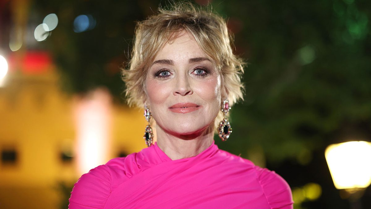 sharon-stone-is-the-honoree-of-an-unforgettable-evening-gala,-and-maroon-5-is-the-featured-act