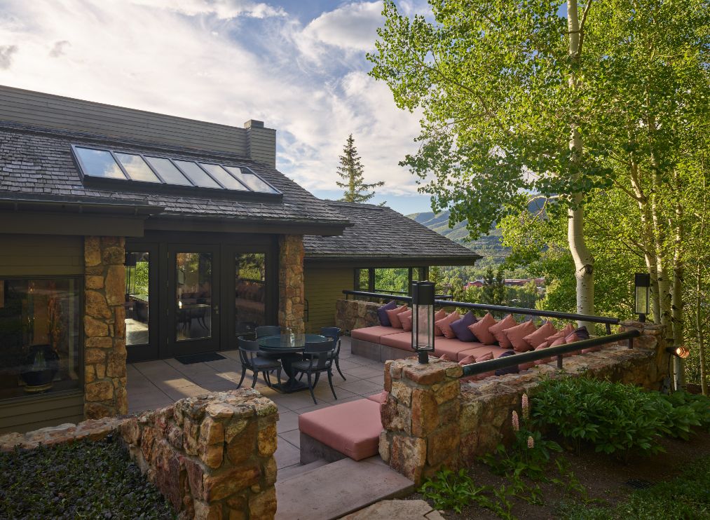 aspen-house,-america’s-most-luxurious-ski-residence,-is-up-for-sale-for-$100-million