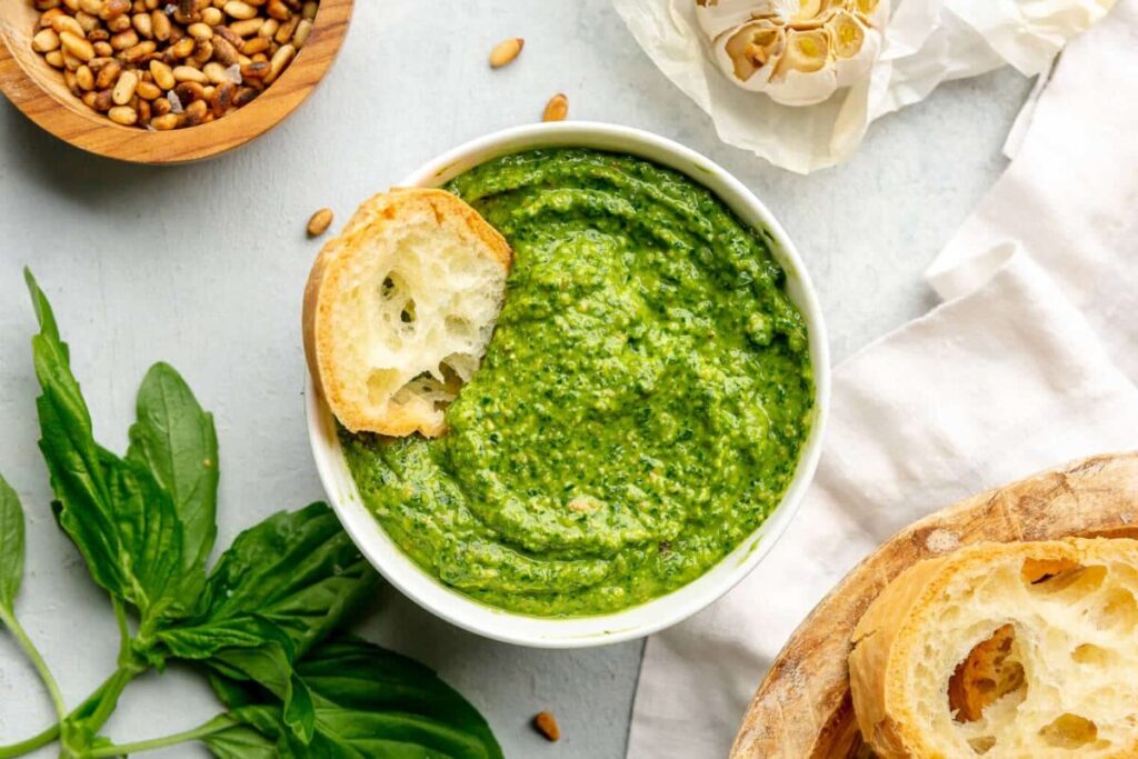 roasted-garlic-pesto-without-dairy